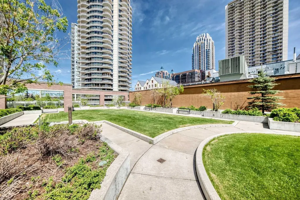650 10 Street SW Calgary AB T2P 5G4