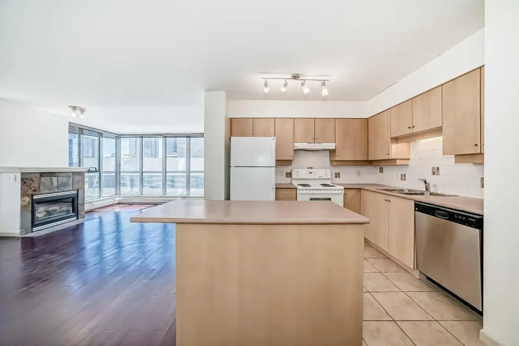 650 10 Street SW Calgary AB T2P 5G4