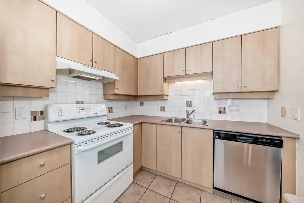 650 10 Street SW Calgary AB T2P 5G4