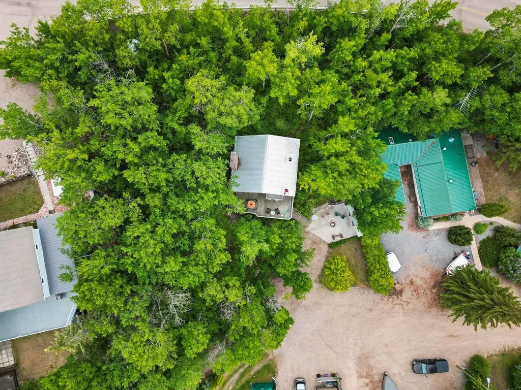5 Shady Drive Rochon Sands AB T0C 3B0