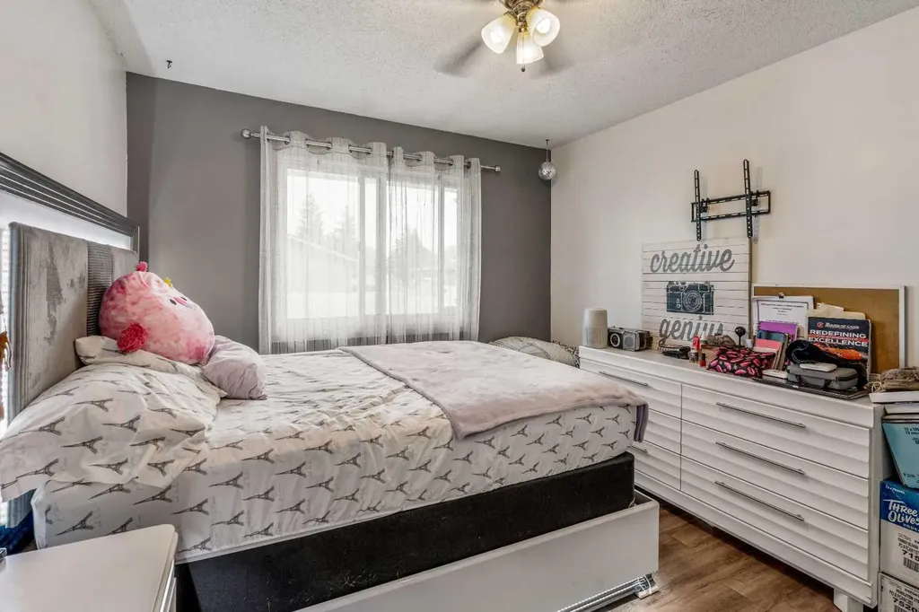 1739 St Edward Boulevard N Lethbridge AB T1H 1X2