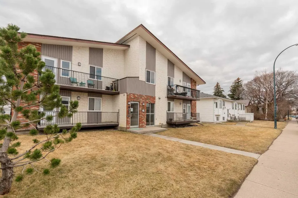 1739 St Edward Boulevard N Lethbridge AB T1H 1X2