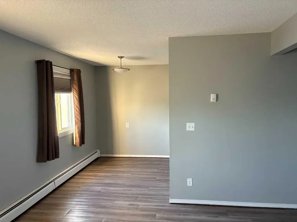 1739 St Edward Boulevard N Lethbridge AB T1H 1X2