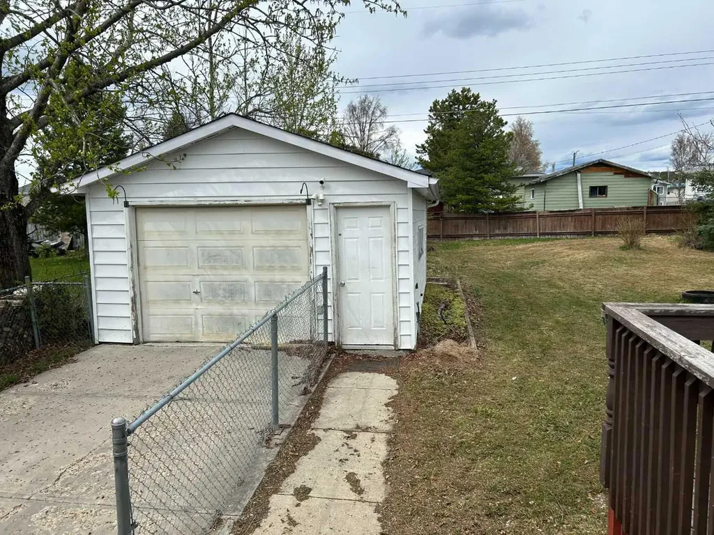 16 Centennial Crescent Swan Hills AB T0G 2C0