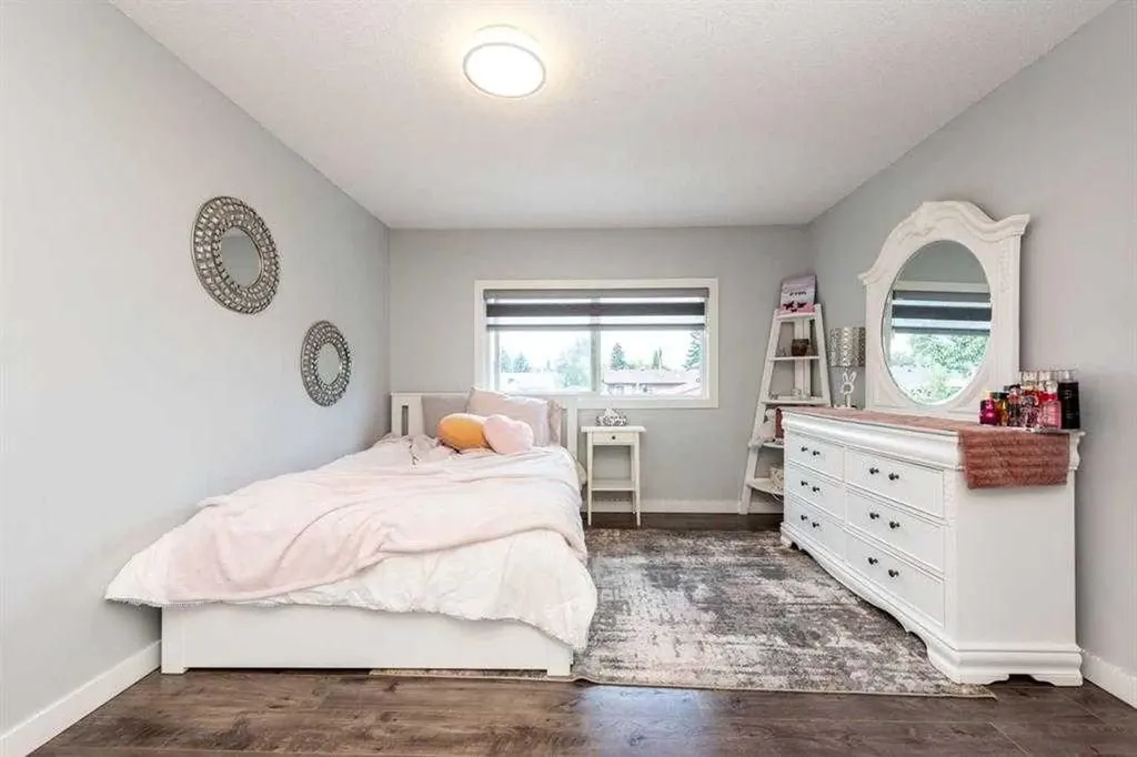 23 Falsby Place NE Calgary AB T3J 1B9
