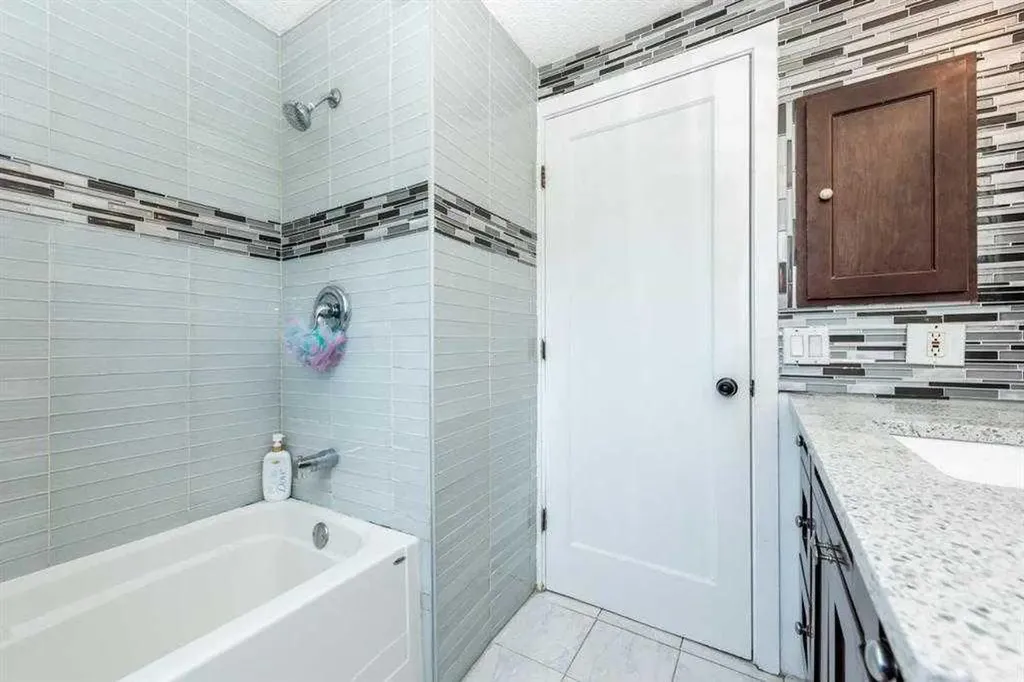 23 Falsby Place NE Calgary AB T3J 1B9