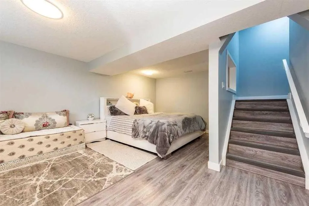 23 Falsby Place NE Calgary AB T3J 1B9