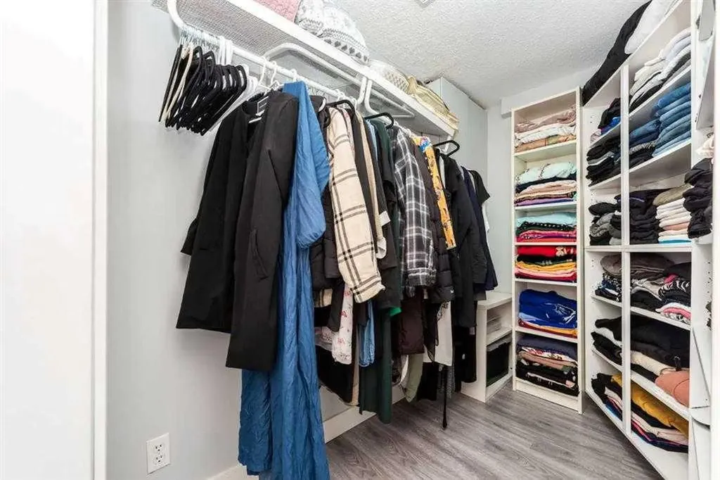 23 Falsby Place NE Calgary AB T3J 1B9