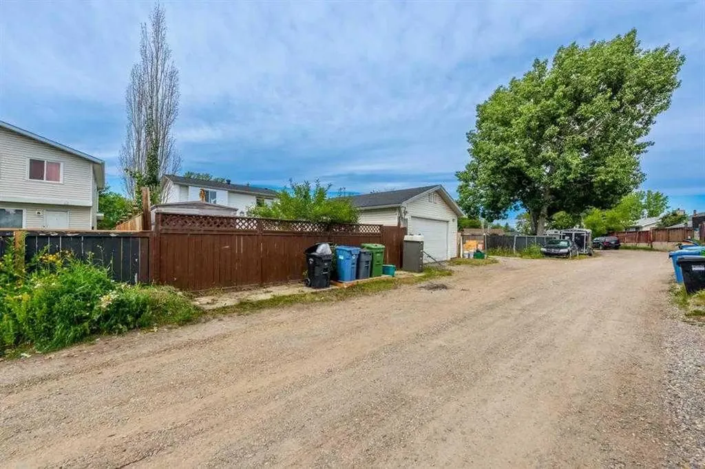23 Falsby Place NE Calgary AB T3J 1B9