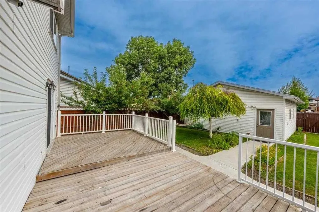 23 Falsby Place NE Calgary AB T3J 1B9