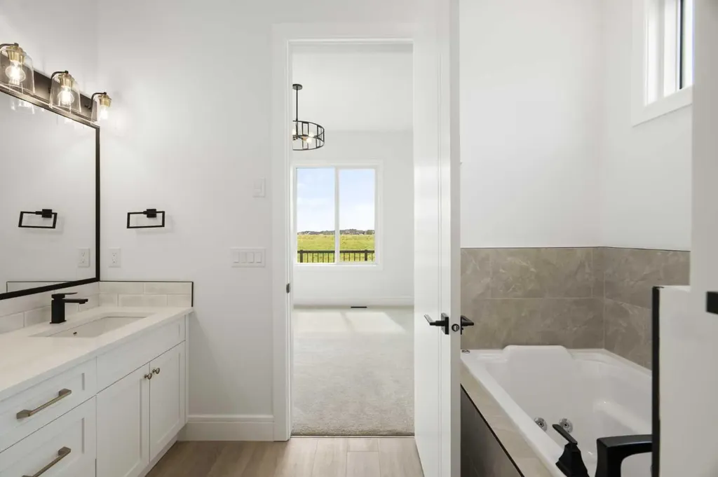 267 Muirfield Crescent Lyalta AB T0J1Y1