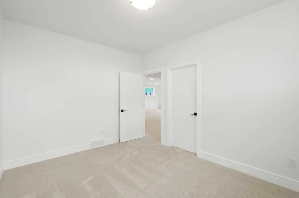 267 Muirfield Crescent Lyalta AB T0J1Y1