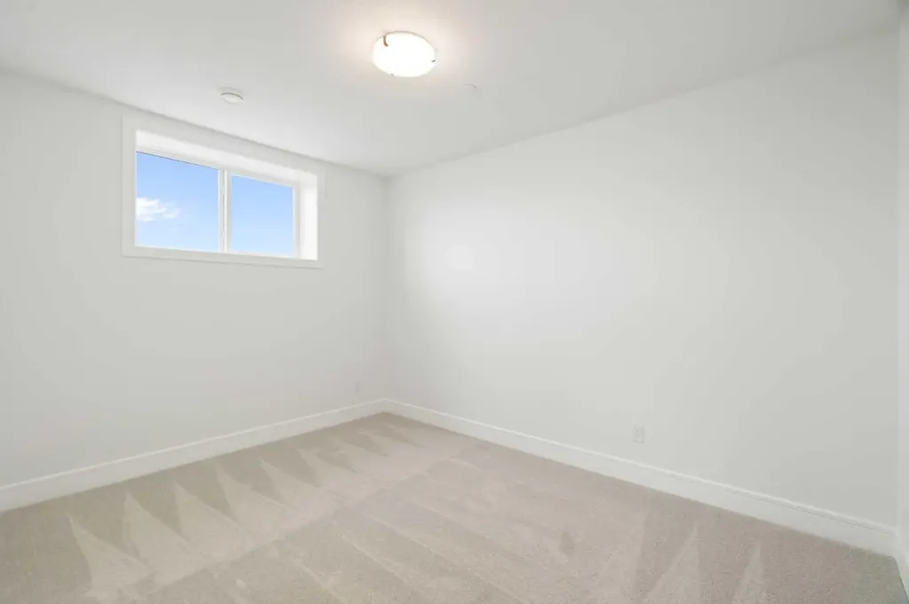 267 Muirfield Crescent Lyalta AB T0J1Y1