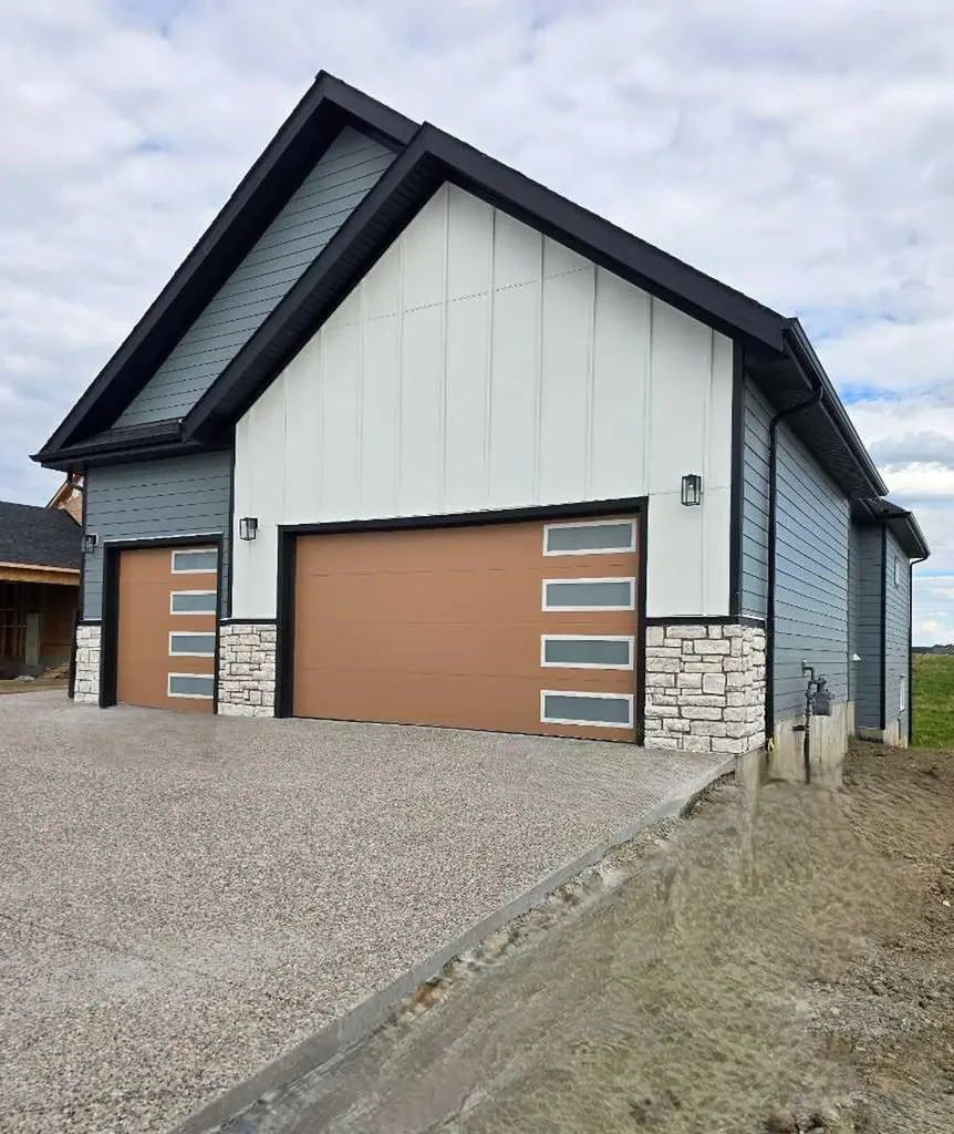 267 Muirfield Crescent Lyalta AB T0J1Y1