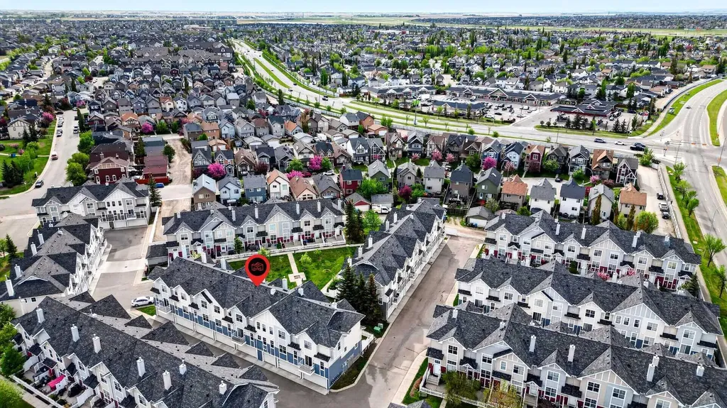 3308 New Brighton Gardens SE Calgary AB T2Z 0A2