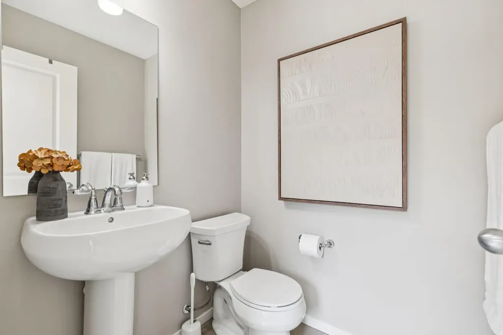 73 Marine Drive SE Calgary AB T3M1V9
