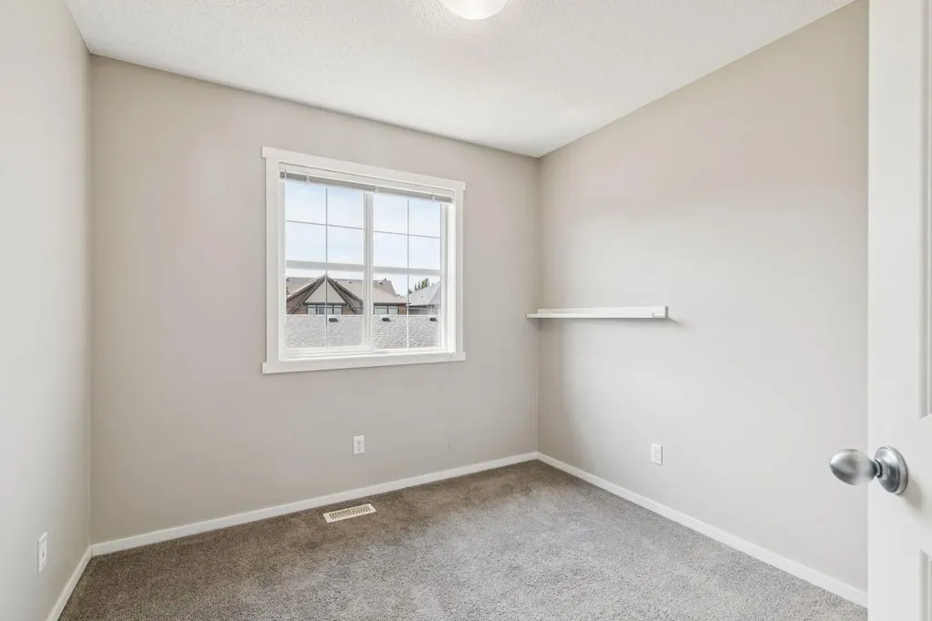73 Marine Drive SE Calgary AB T3M1V9