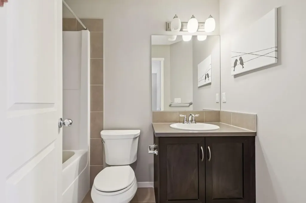 73 Marine Drive SE Calgary AB T3M1V9