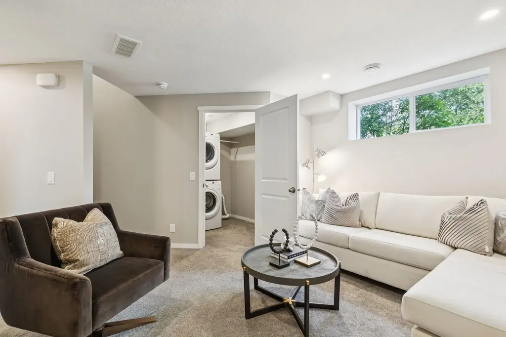 73 Marine Drive SE Calgary AB T3M1V9