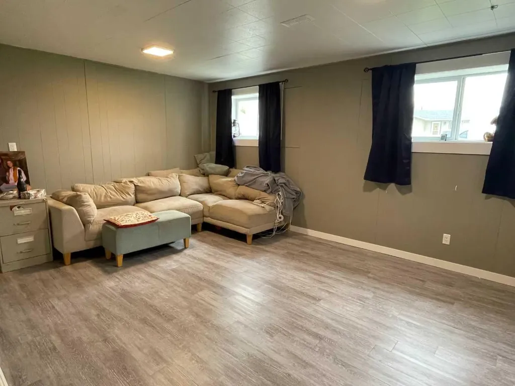 10304 117 Street Fairview AB T0H 1L0