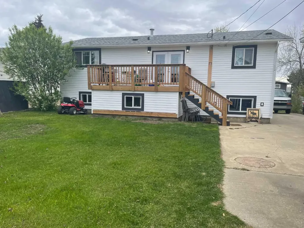 10304 117 Street Fairview AB T0H 1L0