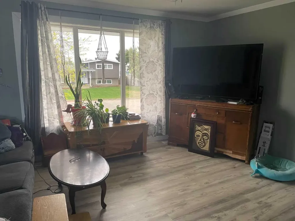 10304 117 Street Fairview AB T0H 1L0