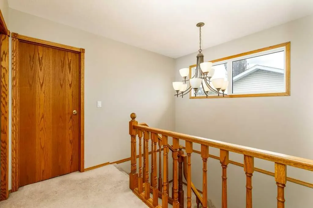 6 Densmore Crescent Red Deer AB T4R 2L8