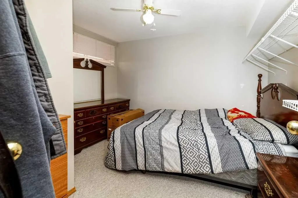 6 Densmore Crescent Red Deer AB T4R 2L8