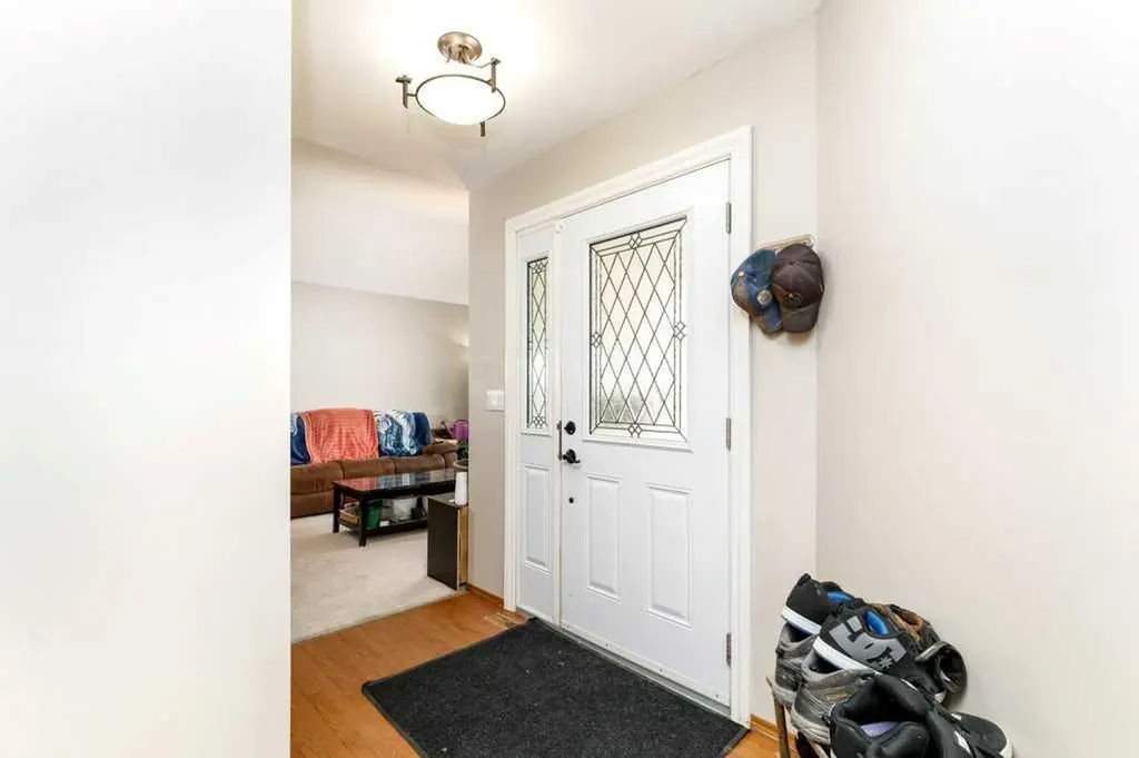 6 Densmore Crescent Red Deer AB T4R 2L8