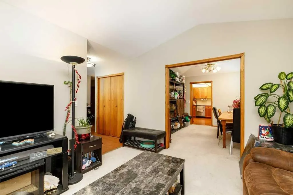 6 Densmore Crescent Red Deer AB T4R 2L8