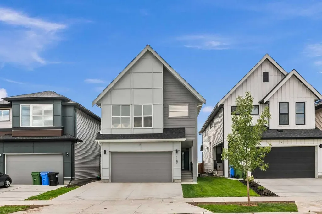 1107 Copperfield Boulevard SE Calgary AB T2Z 5G8
