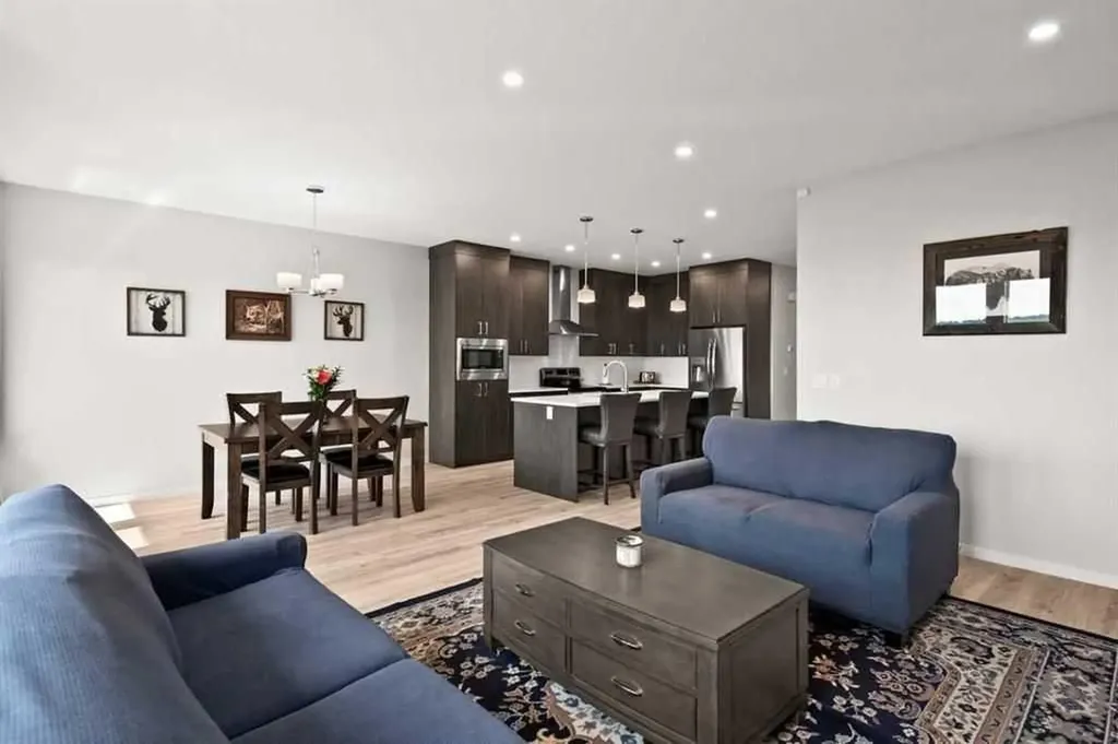 1107 Copperfield Boulevard SE Calgary AB T2Z 5G8