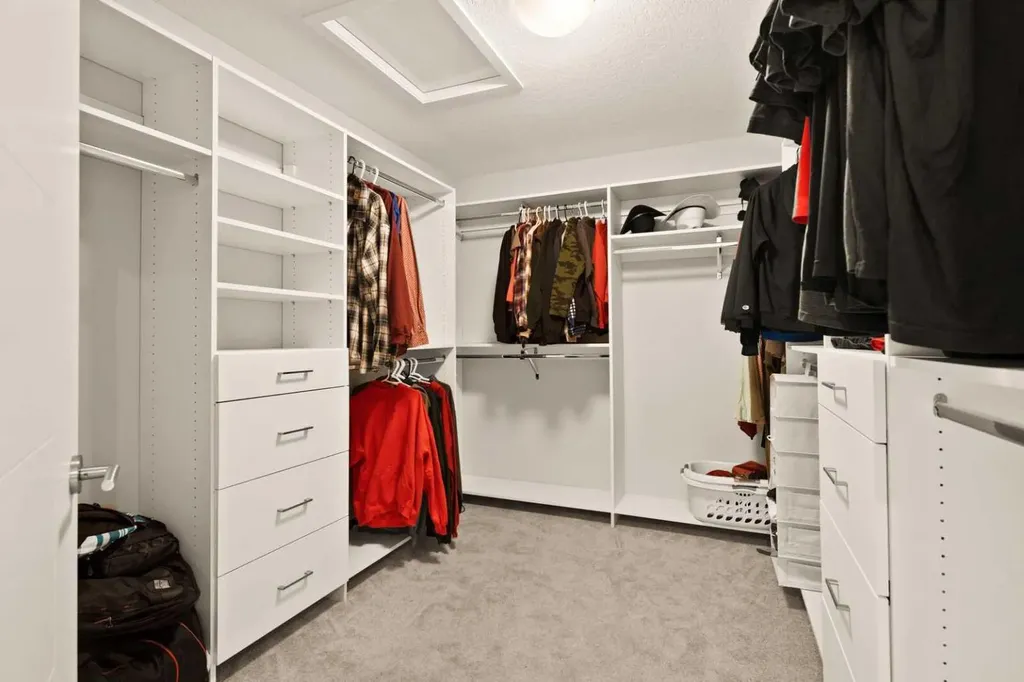 1107 Copperfield Boulevard SE Calgary AB T2Z 5G8