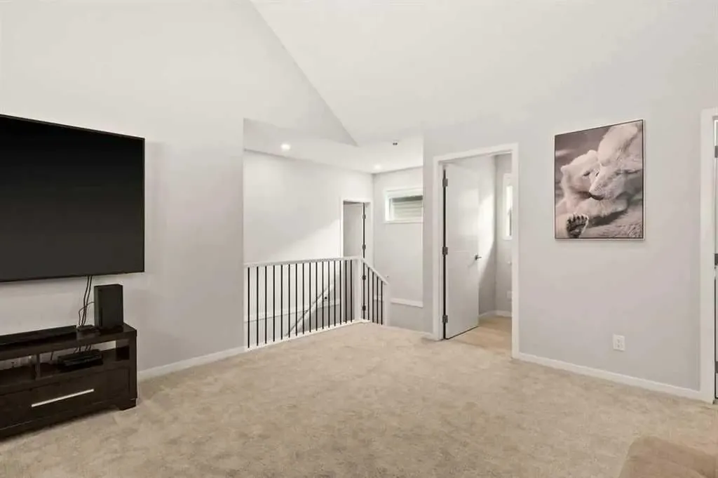 1107 Copperfield Boulevard SE Calgary AB T2Z 5G8
