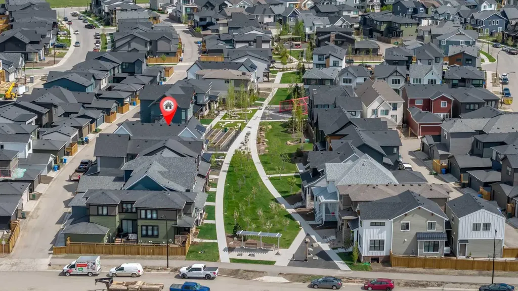 24 Alpine Common SW Calgary AB T2Y 0V3
