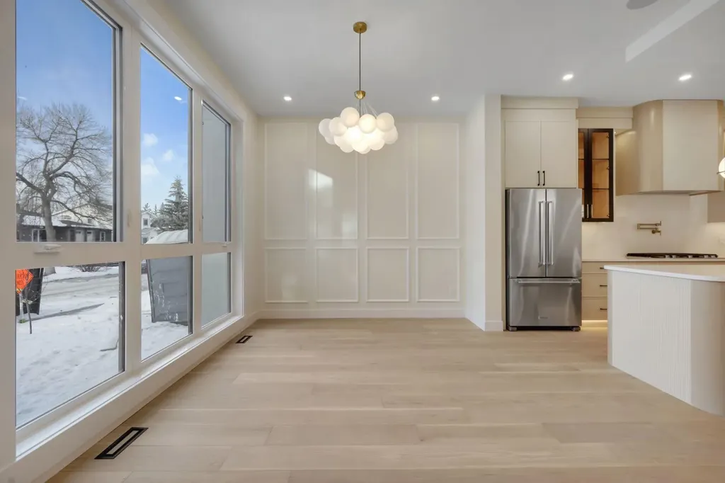 1634 21 Avenue NW Calgary AB T2M 1M1