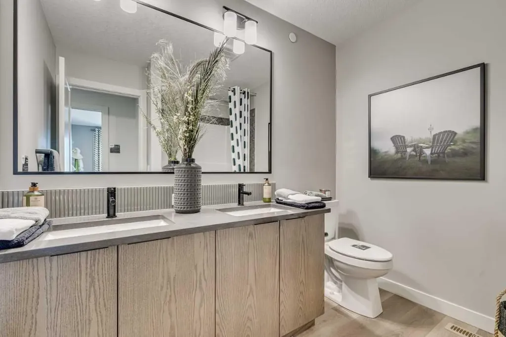 55 Bridgeport Circle Chestermere AB T1X3E9