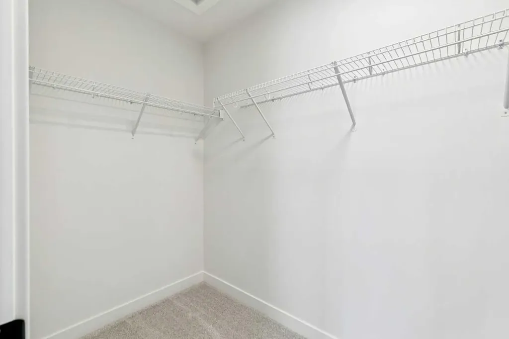 55 Bridgeport Circle Chestermere AB T1X3E9