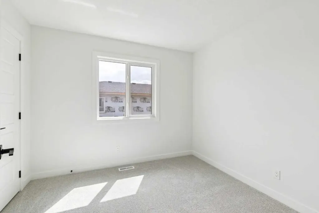55 Bridgeport Circle Chestermere AB T1X3E9