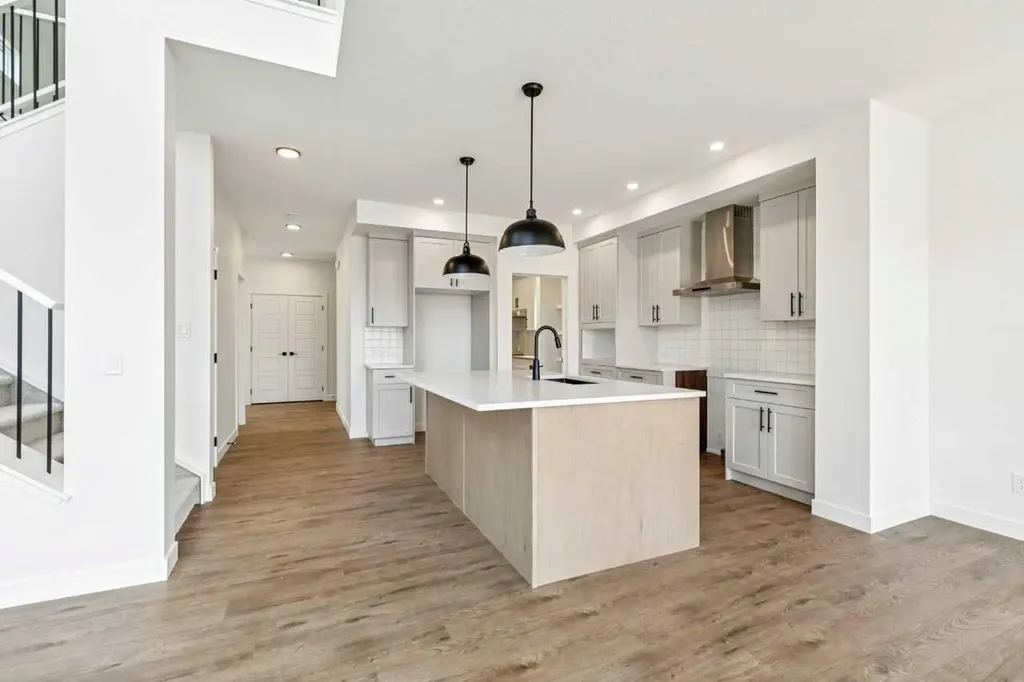 55 Bridgeport Circle Chestermere AB T1X3E9