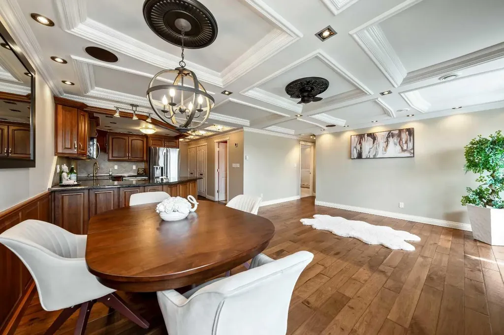 1208 14 Avenue SW Calgary AB T3C 0V9