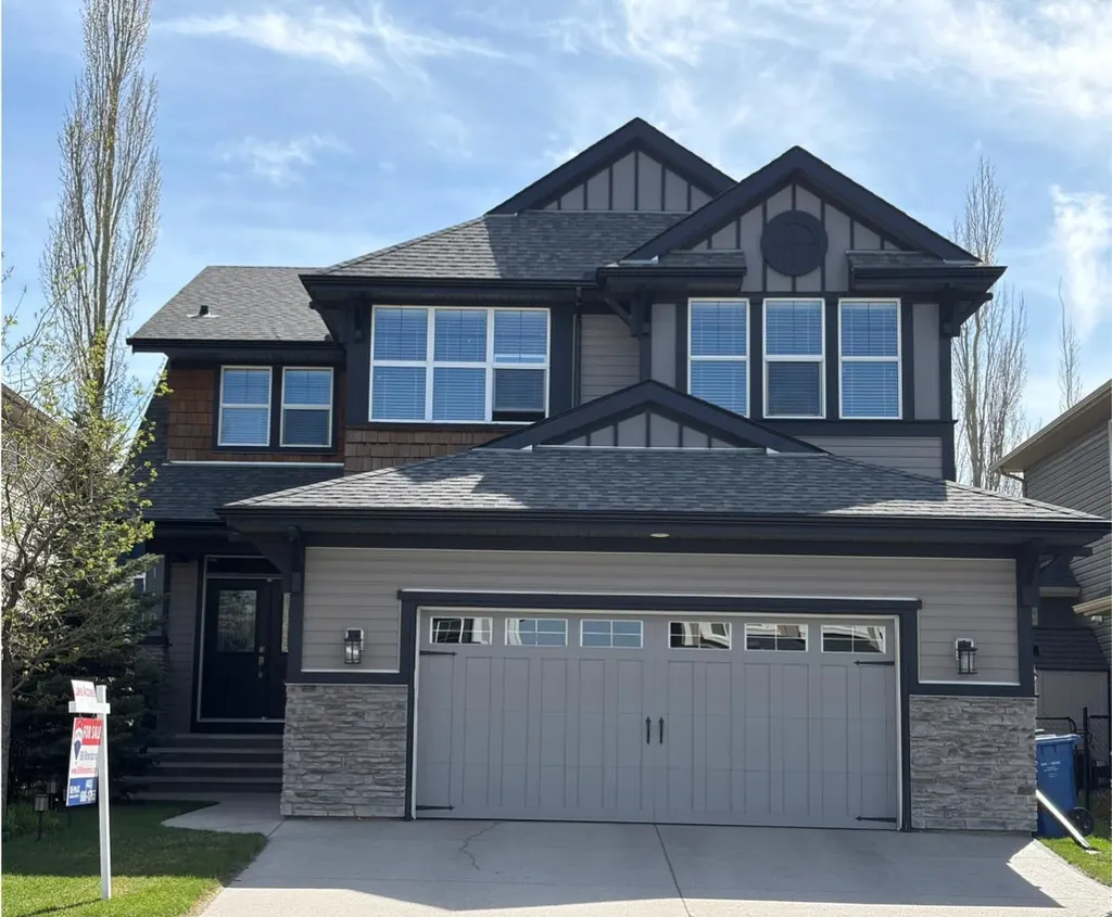 119 Auburn Bay Avenue SE Calgary AB T3M 0N4