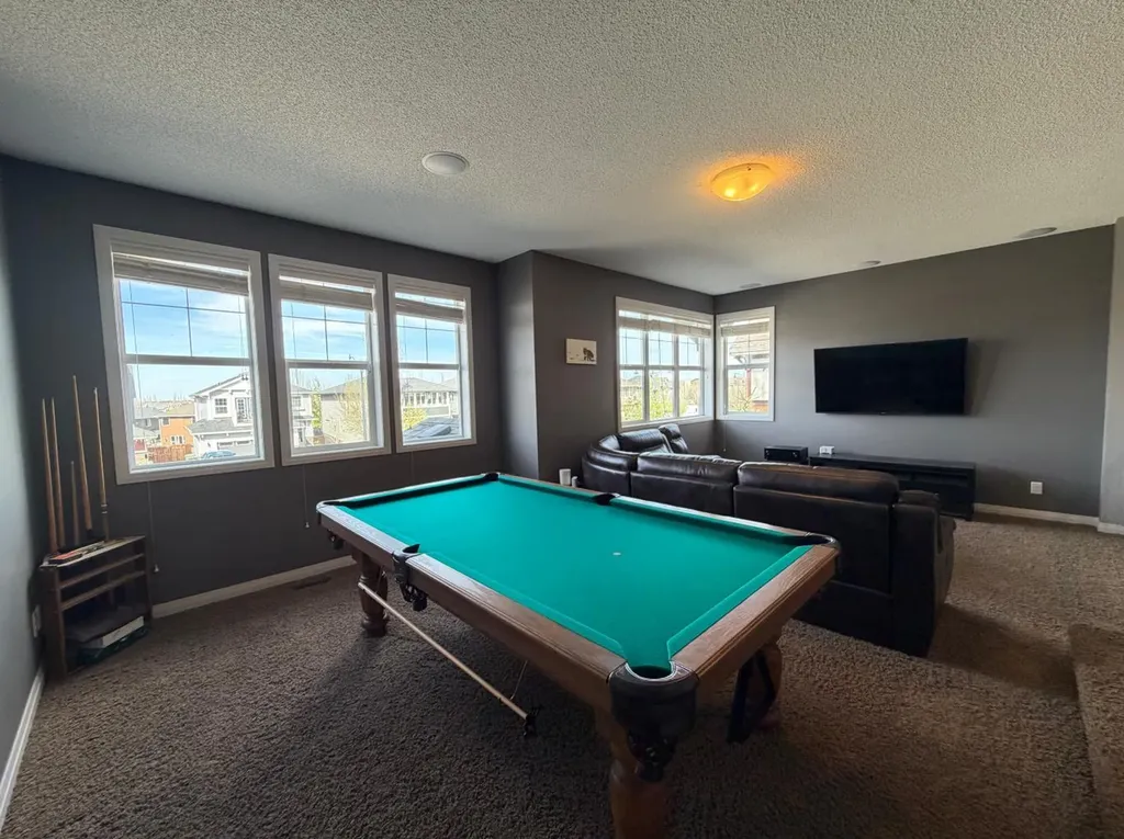 119 Auburn Bay Avenue SE Calgary AB T3M 0N4