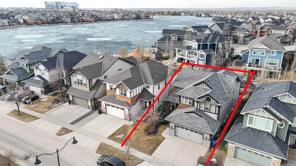 119 Auburn Bay Avenue SE Calgary AB T3M 0N4