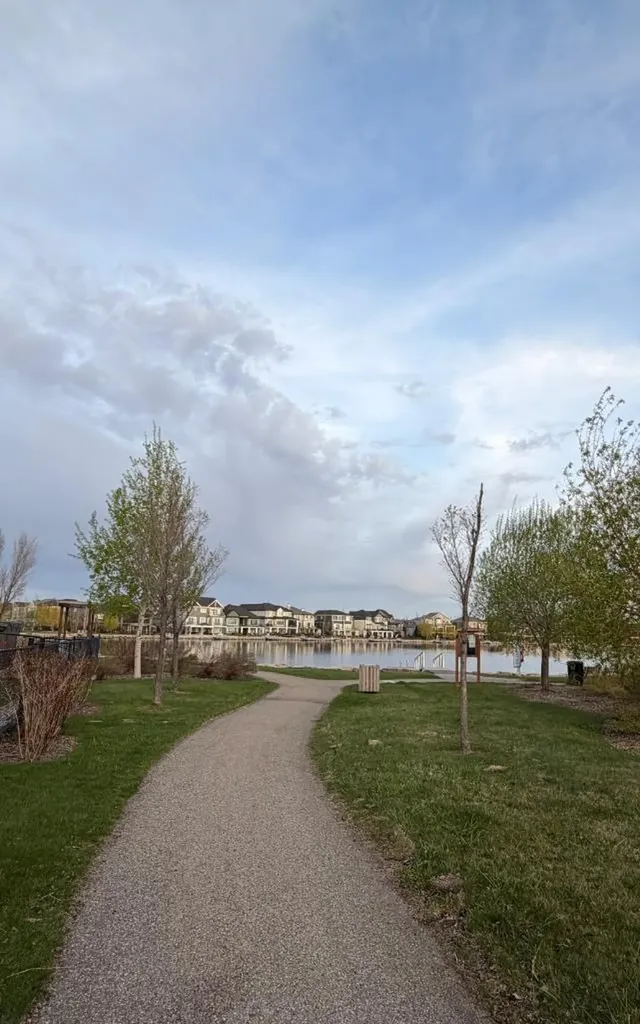 119 Auburn Bay Avenue SE Calgary AB T3M 0N4