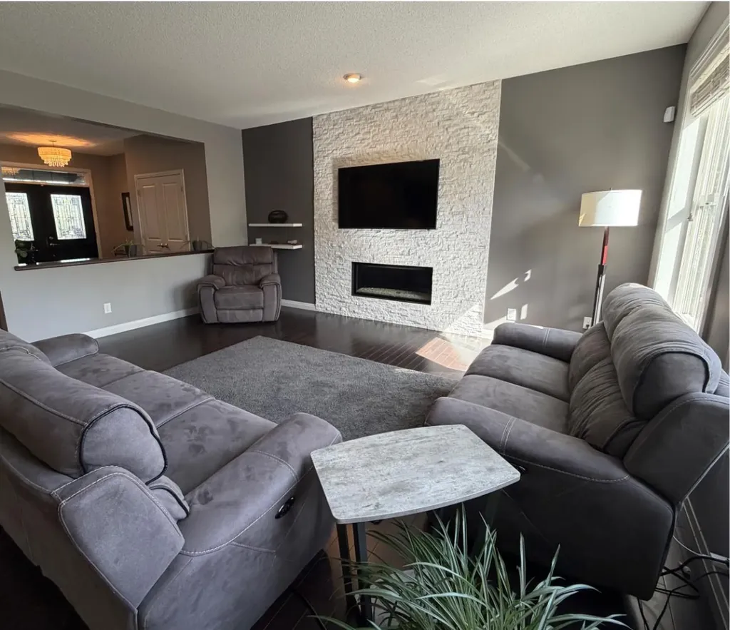 119 Auburn Bay Avenue SE Calgary AB T3M 0N4