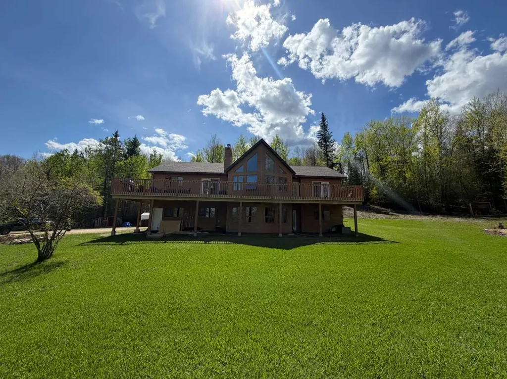 18 71067 2 Highway Widewater AB T0G2M0