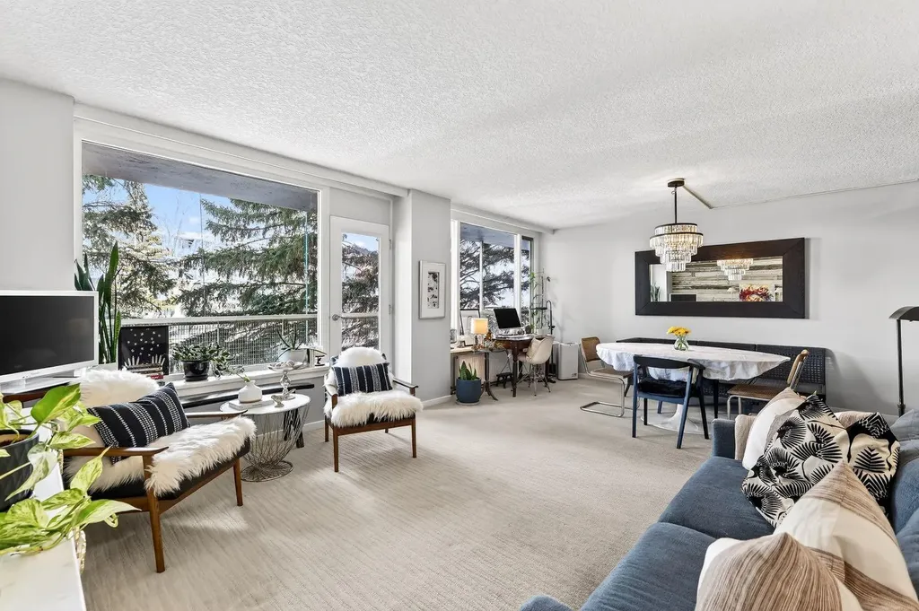 3316 Rideau Place SW Calgary AB T2S 1Z4