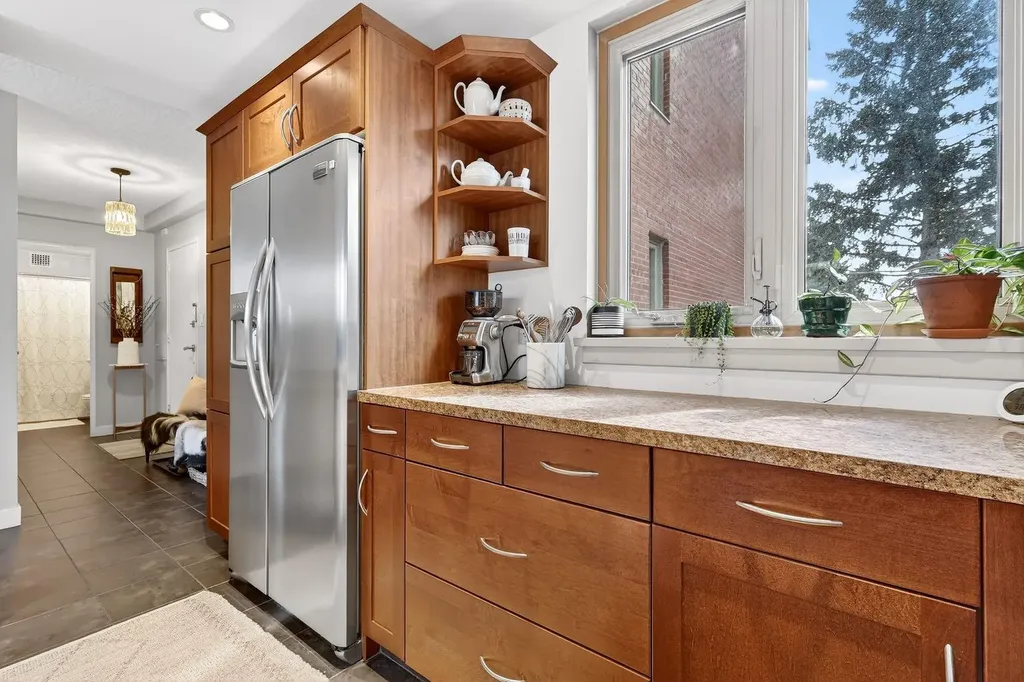 3316 Rideau Place SW Calgary AB T2S 1Z4
