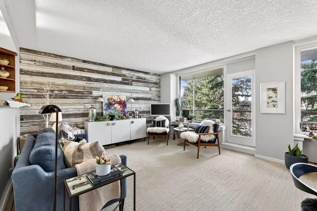3316 Rideau Place SW Calgary AB T2S 1Z4
